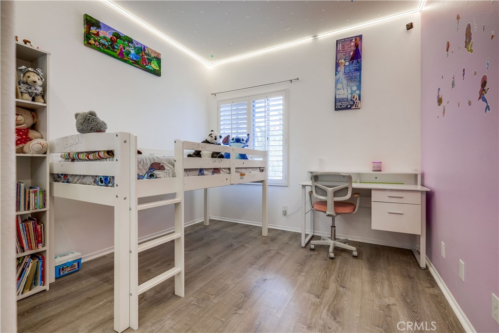 MLS #OC25229146 image #18