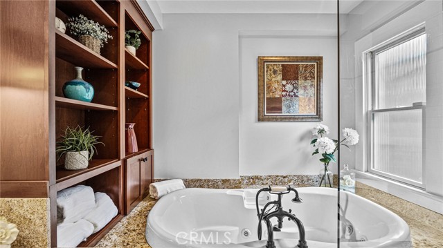 Detail Gallery Image 29 of 38 For 120 W 6th St, San Dimas,  CA 91773 - 5 Beds | 3/1 Baths