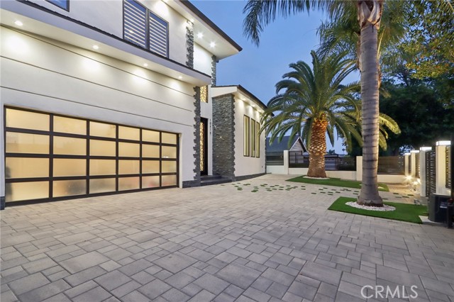 10418 Rubio Avenue, Granada Hills CA: https://media.crmls.org/medias/caaba1cd-4580-47fa-8389-bbb29805eb21.jpg