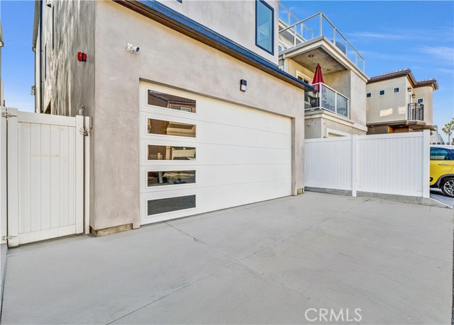 Detail Gallery Image 41 of 45 For 125 8th St, Huntington Beach,  CA 92648 - 3 Beds | 3/1 Baths