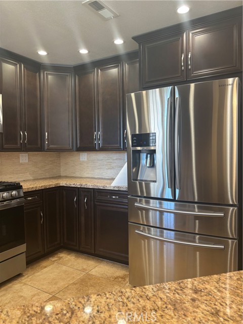 Detail Gallery Image 18 of 37 For 1045 S Sundance Dr, Anaheim Hills,  CA 92808 - 2 Beds | 2 Baths