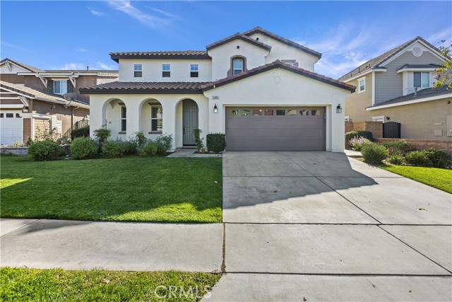 15865 Snowy Peak Ln, Fontana, CA 92336