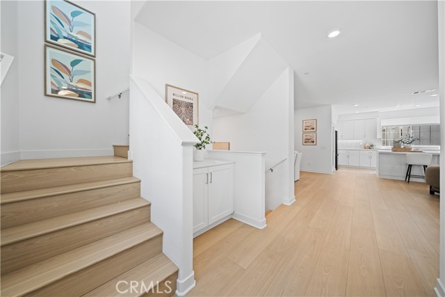 Detail Gallery Image 19 of 47 For 1042 N Anaheim Blvd #2,  Anaheim,  CA 92801 - 4 Beds | 3/1 Baths