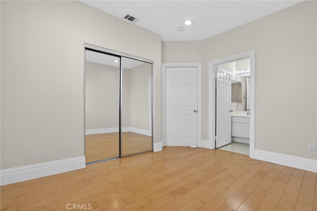 https://media.crmls.org/medias/caae4be9-8ea5-4c2b-88e4-3512412ae89e.jpg?preset=X-Large