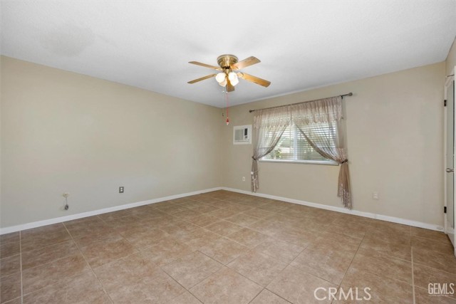 Detail Gallery Image 19 of 36 For 4709 Morro Dr, Bakersfield,  CA 93307 - 3 Beds | 2/1 Baths