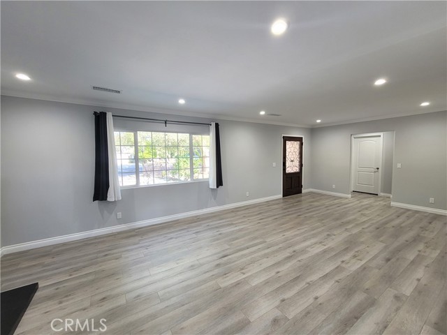 Detail Gallery Image 11 of 40 For 5939 Vanalden Ave, Tarzana,  CA 91356 - 3 Beds | 2 Baths