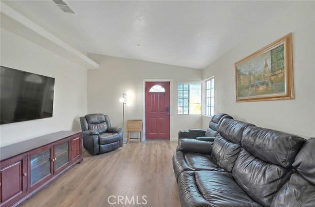 4165 Descanso, Chino Hills CA: https://media.crmls.org/medias/caae78da-62e5-4ca6-bfdb-84328c6e15b7.jpg