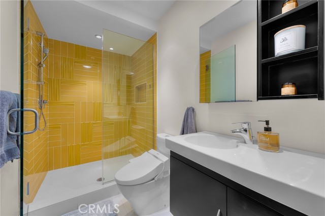 1 Crestwind Drive, Rancho Palos Verdes CA: https://media.crmls.org/medias/caae8aad-d5de-4167-be19-0454225e02bb.jpg