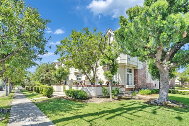 Detail Gallery Image 2 of 28 For 166 Alta St #B,  Arcadia,  CA 91006 - 3 Beds | 2/1 Baths