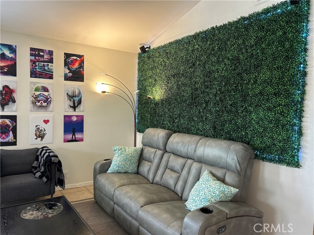 16041 Warmington Lane, Huntington Beach CA: https://media.crmls.org/medias/caaf5754-91d9-491b-9f09-b2591fa55135.jpg