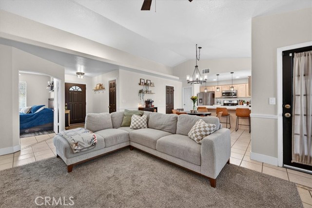 Detail Gallery Image 12 of 35 For 4752 W Mesa, Fresno,  CA 93722 - 3 Beds | 2 Baths