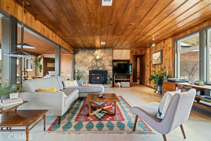 MLS #SR25083333 img 9