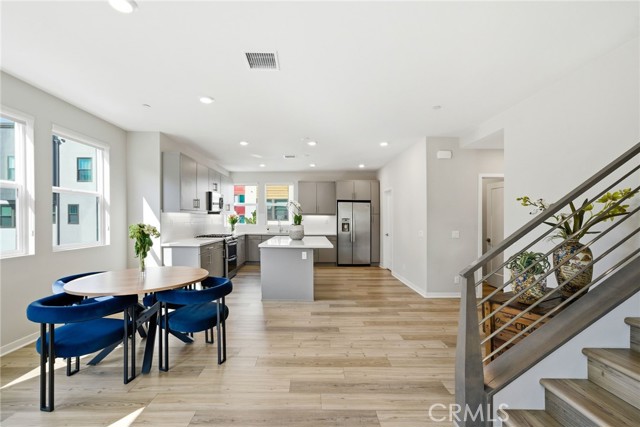 Detail Gallery Image 8 of 43 For 760 S Grable, Orange,  CA 92868 - 4 Beds | 3/1 Baths