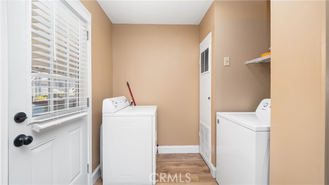 Detail Gallery Image 7 of 23 For 1456 E Philadelphia #320,  Ontario,  CA 91761 - 3 Beds | 2 Baths