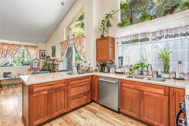 Detail Gallery Image 8 of 28 For 13503 Mulberry, Yucaipa,  CA 92399 - 3 Beds | 2 Baths