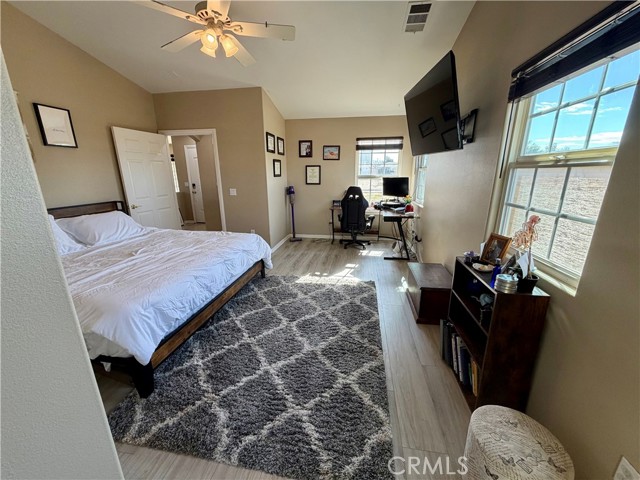 Detail Gallery Image 16 of 29 For 9725 Susan Ave, California City,  CA 93505 - 3 Beds | 2/1 Baths