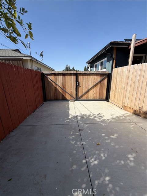 Image 44 of 42 For 11012 Marklein