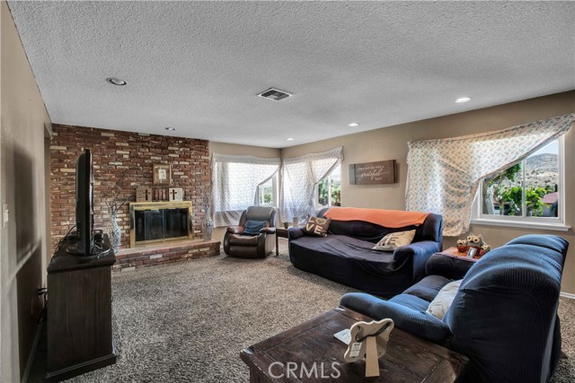Detail Gallery Image 8 of 47 For 54748 Benecia Trl, Yucca Valley,  CA 92284 - 3 Beds | 2 Baths