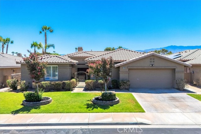 Detail Gallery Image 2 of 62 For 77665 Marlowe Ct, Palm Desert,  CA 92211 - 5 Beds | 3/1 Baths