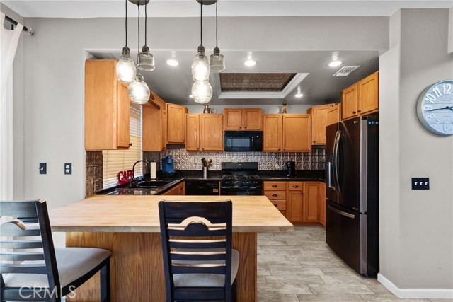 27606 Primrose Lane, Castaic CA: https://media.crmls.org/medias/cab68d59-f26d-49d7-8e1a-d953ac75d05c.jpg