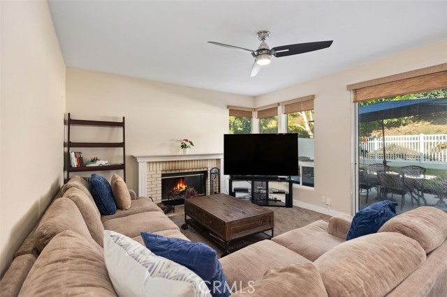 Detail Gallery Image 11 of 39 For 19222 Red Bluff, Lake Forest,  CA 92679 - 4 Beds | 3/1 Baths