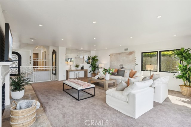 797 Via Somonte, Palos Verdes Estates, California 90274, 4 Bedrooms Bedrooms, ,3 BathroomsBathrooms,Residential,For Sale,Via Somonte,SB25011078