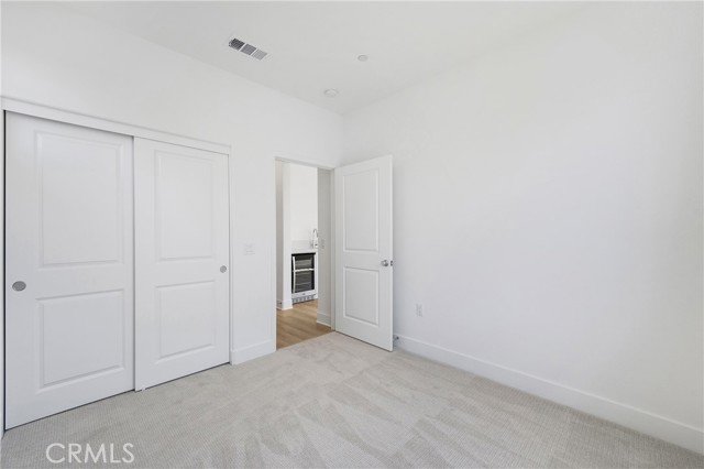 141 Dolores, Irvine CA: https://media.crmls.org/medias/cab6c8ff-22b1-4a1b-aa72-32095bc2681d.jpg