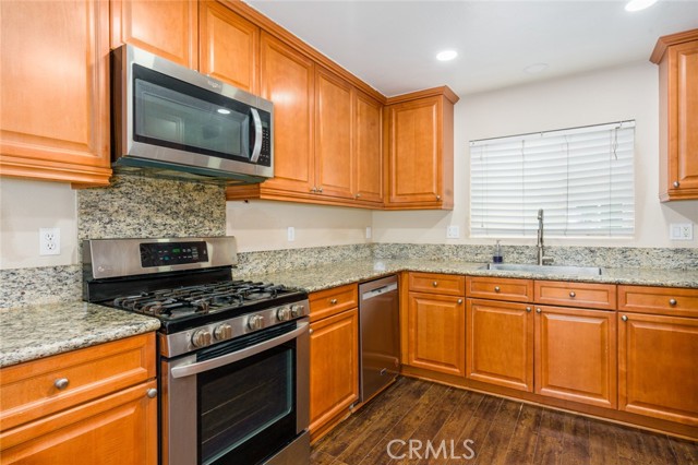 Detail Gallery Image 15 of 49 For 2832 Green River Rd #102,  Corona,  CA 92882 - 2 Beds | 2/1 Baths