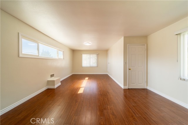 Detail Gallery Image 37 of 42 For 3341 Thelma, La Crescenta,  CA 91214 - 3 Beds | 3 Baths