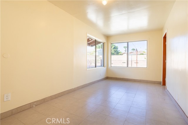 Detail Gallery Image 30 of 39 For 10817 Cantara St, Sun Valley,  CA 91352 - 2 Beds | 1 Baths