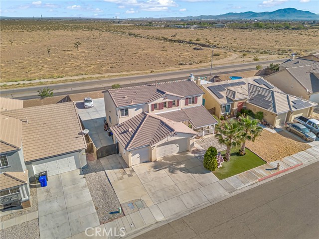 Detail Gallery Image 3 of 45 For 11036 Windcrest Ct, Adelanto,  CA 92301 - 4 Beds | 2/1 Baths
