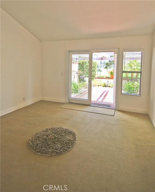 28 Fairway Drive, Manhattan Beach CA: https://media.crmls.org/medias/cabb303d-f514-446f-a120-74ff58ebe819.jpg