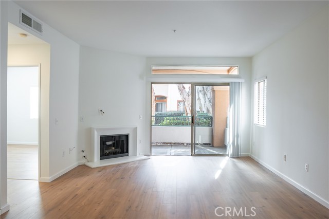 Detail Gallery Image 15 of 44 For 188 Villa Point Drive, Newport Beach,  CA 92660 - 1 Beds | 1 Baths