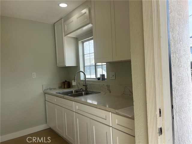 Detail Gallery Image 6 of 8 For 25160 Elmo, San Bernardino,  CA 92404 - 2 Beds | 1 Baths