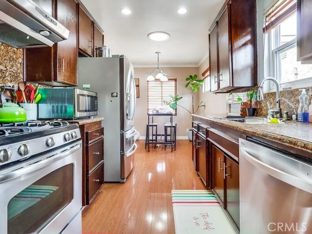 Image 22 of 60 For 20833 Verne Avenue