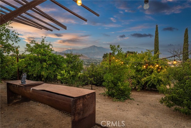 Detail Gallery Image 6 of 59 For 31819 Highview Dr, Redlands,  CA 92373 - 4 Beds | 3/1 Baths
