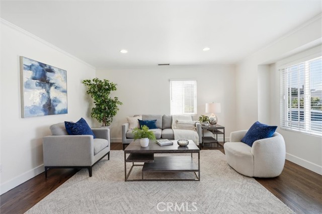 Detail Gallery Image 5 of 49 For 1808 Manzanita Lane, Manhattan Beach,  CA 90266 - 5 Beds | 3 Baths