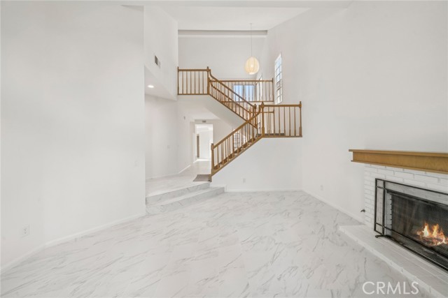 Detail Gallery Image 4 of 19 For 606 Carnation Ave, Corona Del Mar,  CA 92625 - 3 Beds | 2 Baths