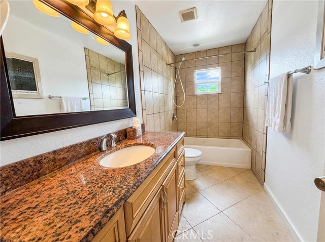 Detail Gallery Image 13 of 20 For 537 Cypress, Pasadena,  CA 91103 - 3 Beds | 3 Baths