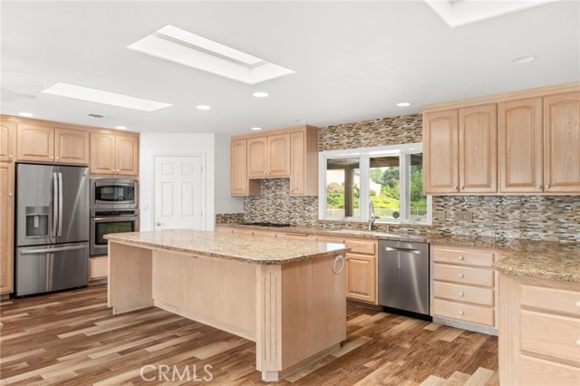 Detail Gallery Image 11 of 40 For 30587 Los Altos, Redlands,  CA 92373 - 4 Beds | 2/1 Baths