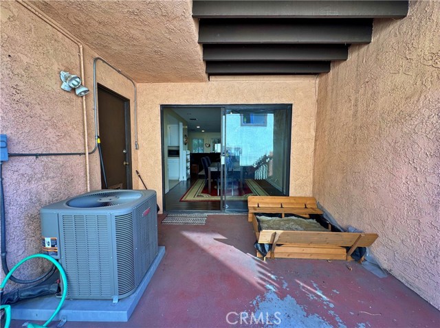 Detail Gallery Image 40 of 54 For 4177 Manhattan Beach Blvd., Lawndale,  CA 90260 - 3 Beds | 3 Baths