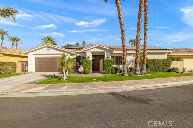 Detail Gallery Image 2 of 45 For 44450 Grand Canyon Ln, Palm Desert,  CA 92260 - 4 Beds | 2/1 Baths