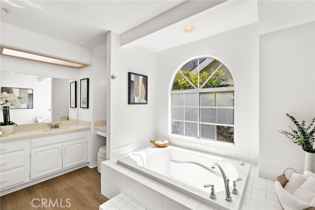 Detail Gallery Image 19 of 28 For 2563 Orange Ave #C,  Costa Mesa,  CA 92627 - 3 Beds | 2/1 Baths