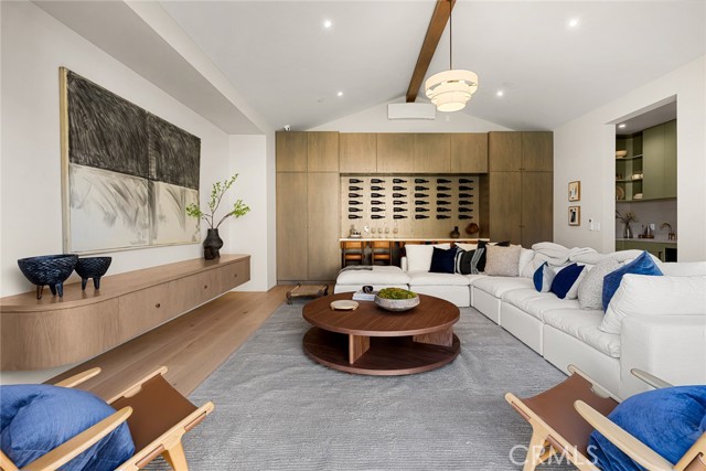 Detail Gallery Image 56 of 62 For 19026 Sprague St, Tarzana,  CA 91356 - 6 Beds | 6/1 Baths