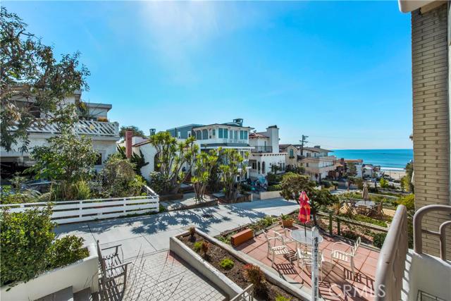 233 7th Street, Manhattan Beach, California 90266, 4 Bedrooms Bedrooms, ,4 BathroomsBathrooms,Residential,Sold,7th,SB17016070