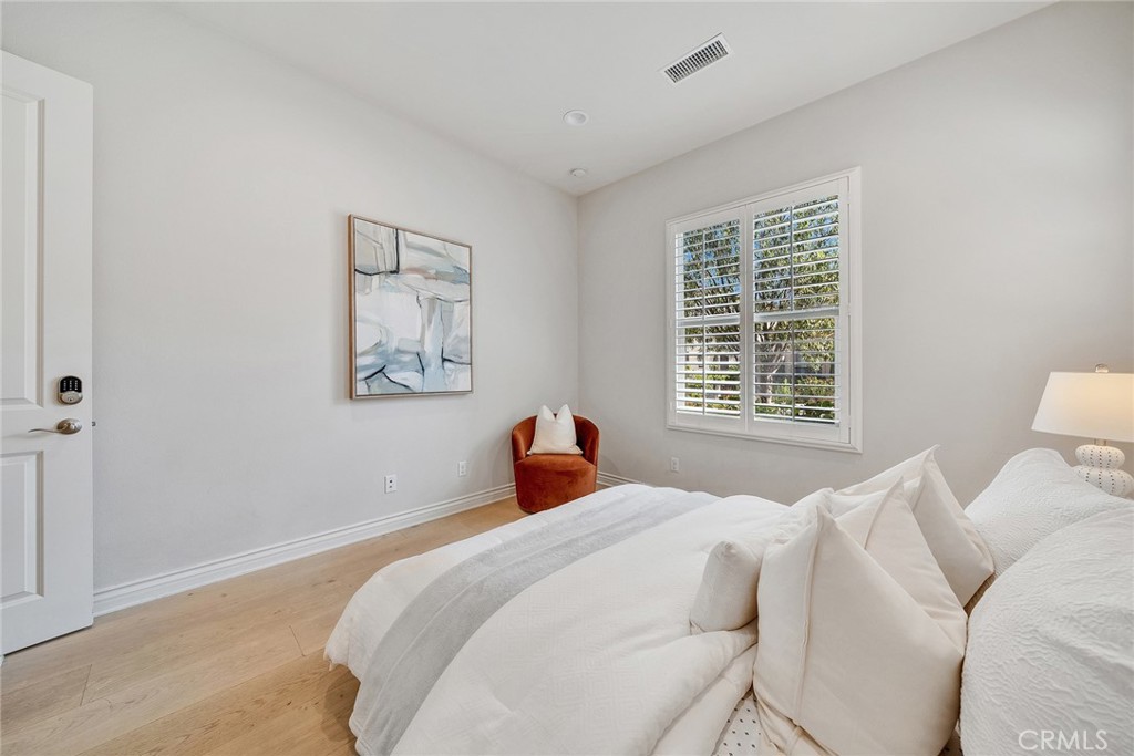 MLS #OC26109455 image #5