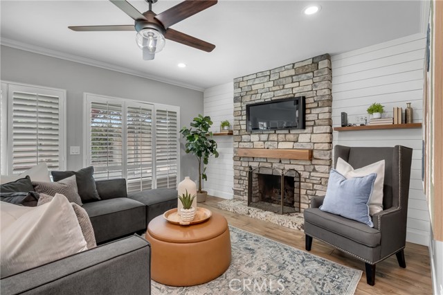 3652 San Joaquin Avenue, Los Alamitos CA: https://media.crmls.org/medias/cabe1c1a-8987-4c5c-bac9-65b2668fe932.jpg