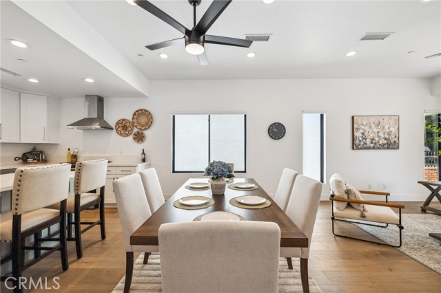 6521 Homewood Avenue, Los Angeles CA: https://media.crmls.org/medias/cabe76f3-6bd0-4442-b452-edbc82b86c8f.jpg