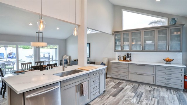 204 Calle Del Juego, San Clemente CA: https://media.crmls.org/medias/cabee369-868b-4514-9f87-d2323c1627d2.jpg