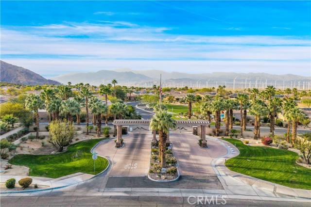 972 Mira Grande, Palm Springs CA: https://media.crmls.org/medias/cabf214c-82fe-4889-87f9-45efd3a624ab.jpg